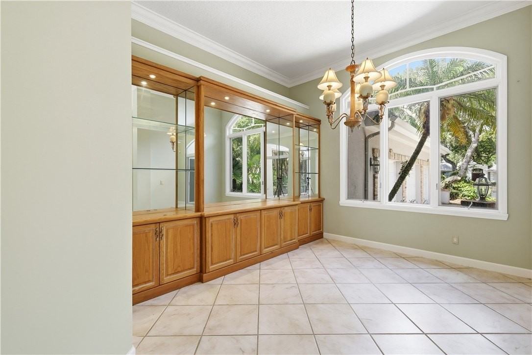 140 N White Jewel Ct - Photo 4 of 23