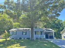 featured image of 3266 Somerset Dr Se