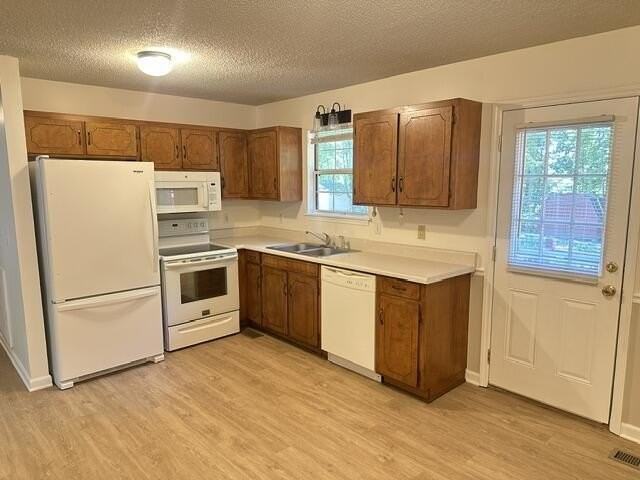 3266 Somerset Dr Se - Photo 7 of 17