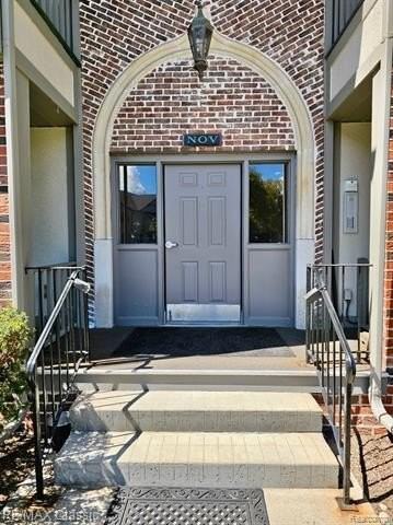 42160 Woodward Ave - Photo 7 of 36
