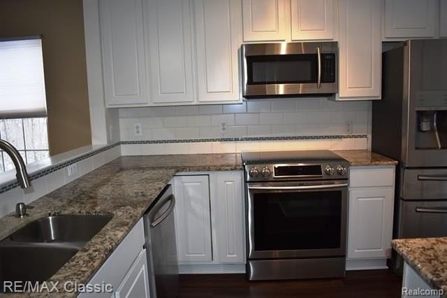 436 Boardwalk Dr - Photo 2 of 38