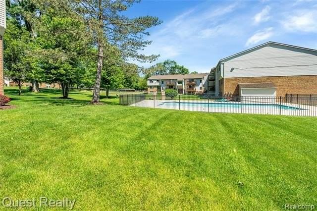 30028 W 12 Mile Rd - Photo 5 of 13