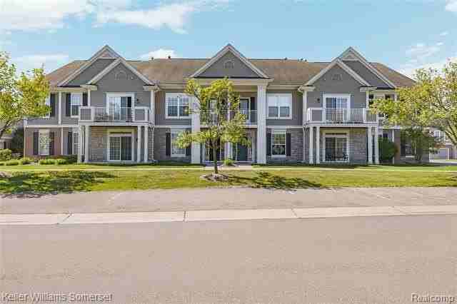 1128 Alameda Blvd - Photo 2 of 38
