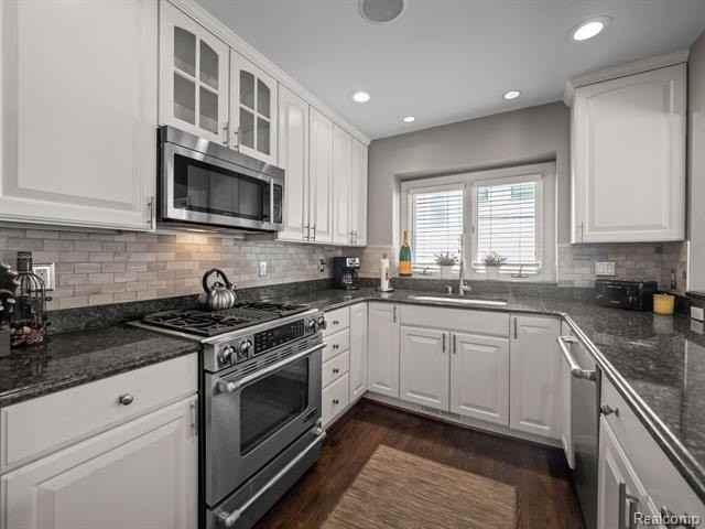 342 E Frank St - Photo 6 of 23