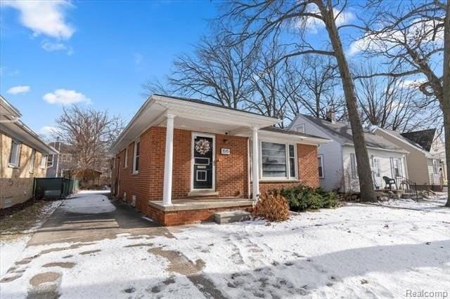 1515 Mohawk Ave - Photo 2 of 22