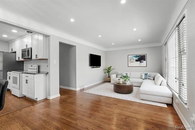1515 Mohawk Ave - Photo 4 of 22