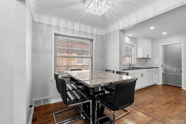 1515 Mohawk Ave - Photo 5 of 22