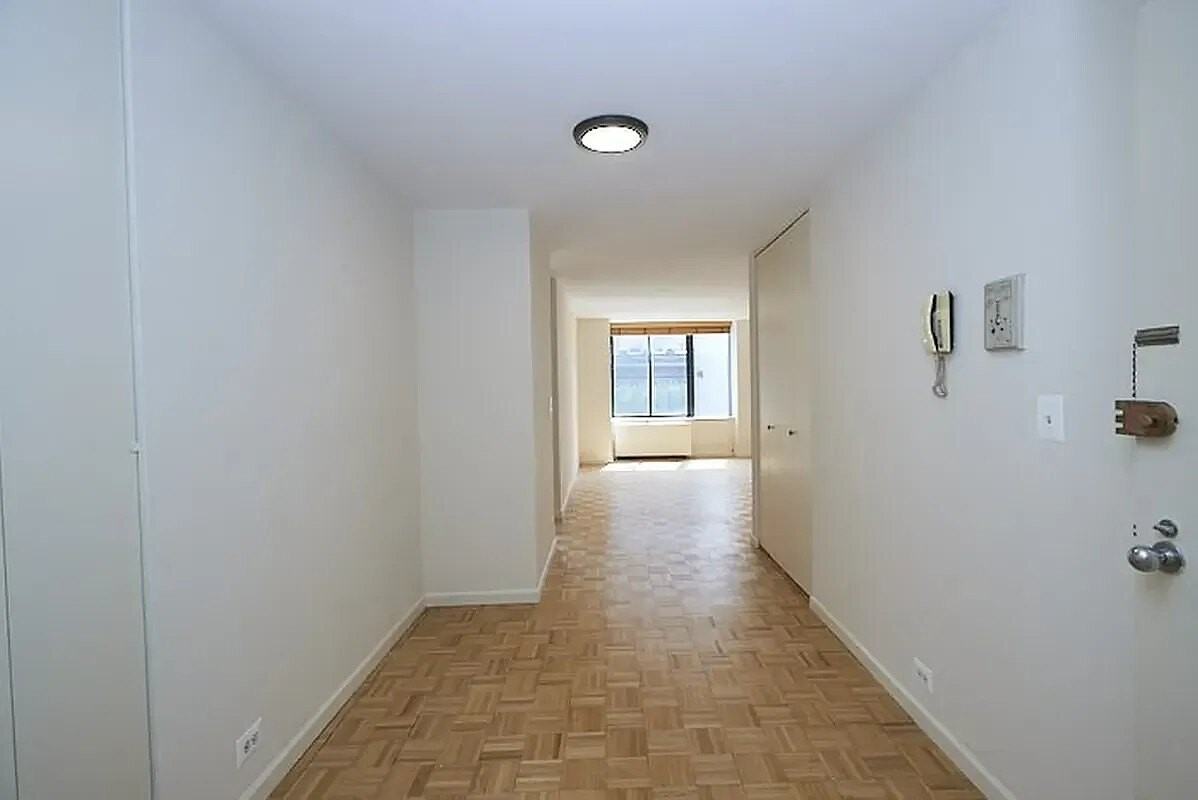 445 5th Ave #25DU - Photo 7 of 11