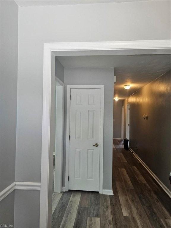 2213 Archives Ct - Photo 6 of 33