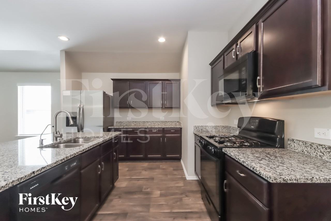 23435 Harrow Field Ln - Photo 6 of 15