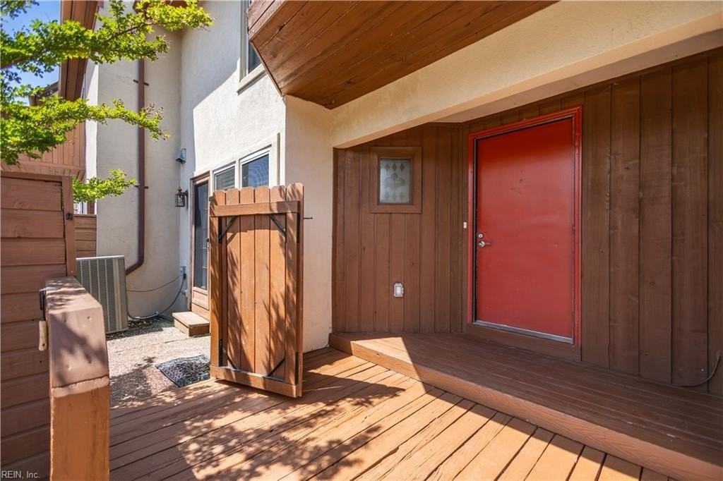 63 Waters Edge Cir - Photo 7 of 40