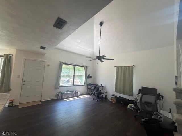 525 Kilby Ave - Photo 3 of 24