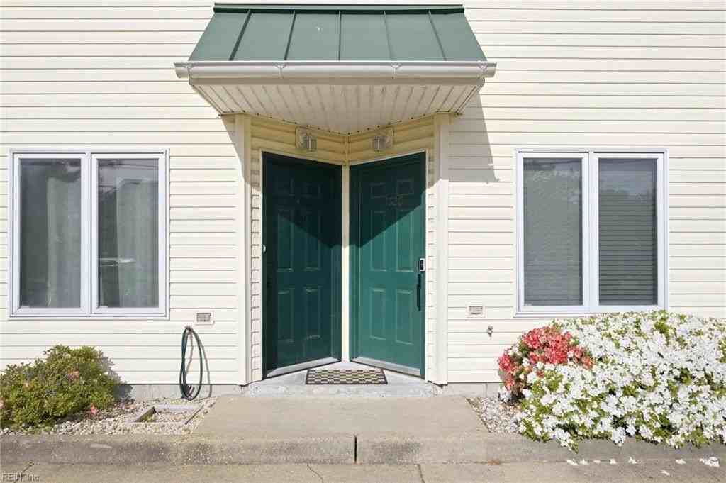1720 Baltic Ave - Photo 2 of 46