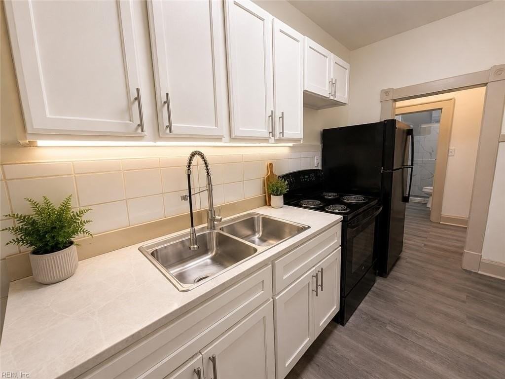 1009 Jackson Ave - Photo 2 of 9