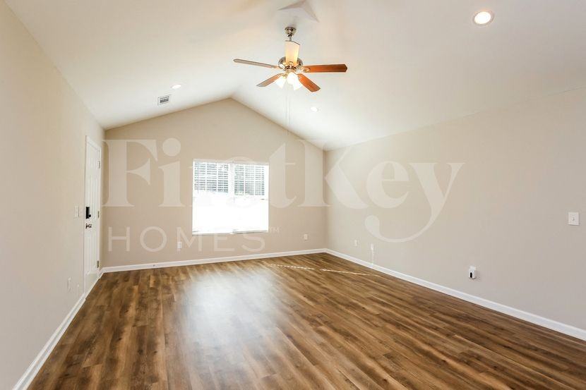 294 Cedar Springs Ln - Photo 5 of 15