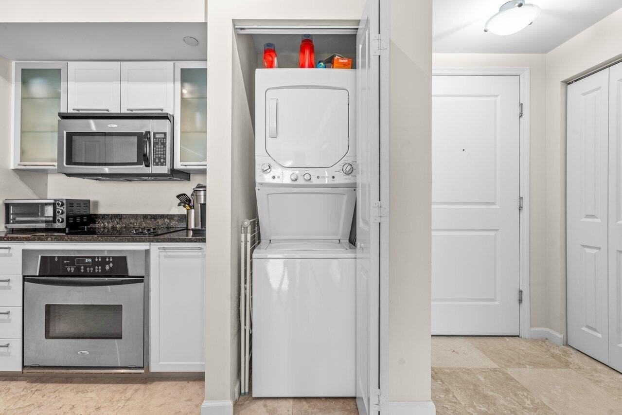 235 Ne 1st St #504 - Photo 6 of 19