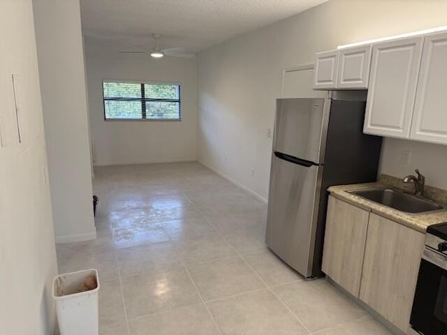 2301 Ne 16th St - Photo 5 of 9
