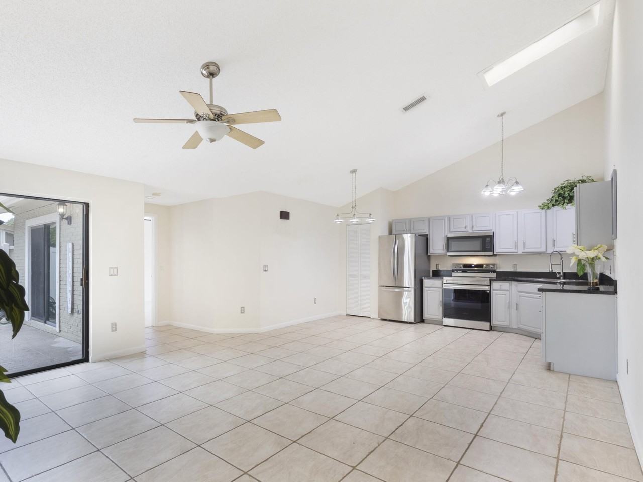 5933 Golden Eagle Cir - Photo 7 of 29