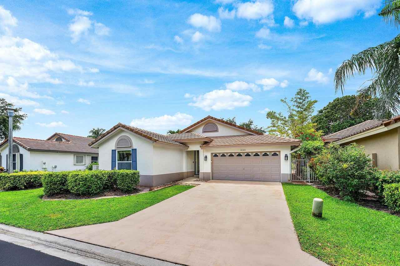 4144 Manor Forest Trl - Photo 3 of 40