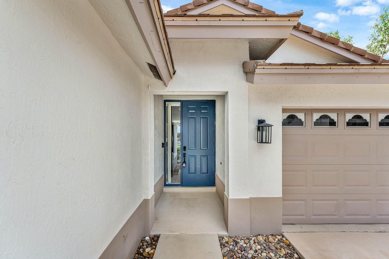 4144 Manor Forest Trl - Photo 4 of 40