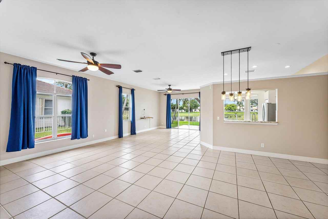4144 Manor Forest Trl - Photo 6 of 40