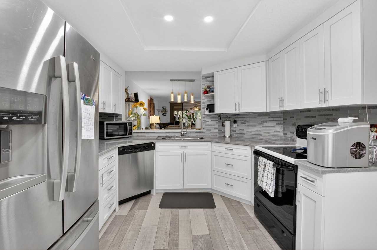 7254 Clunie Pl #15002 - Photo 7 of 50