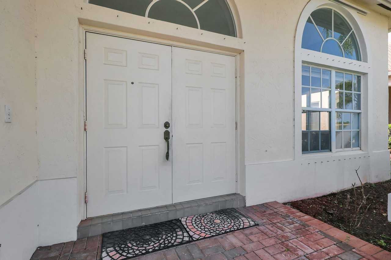4190 Bahia Isle Cir - Photo 6 of 50