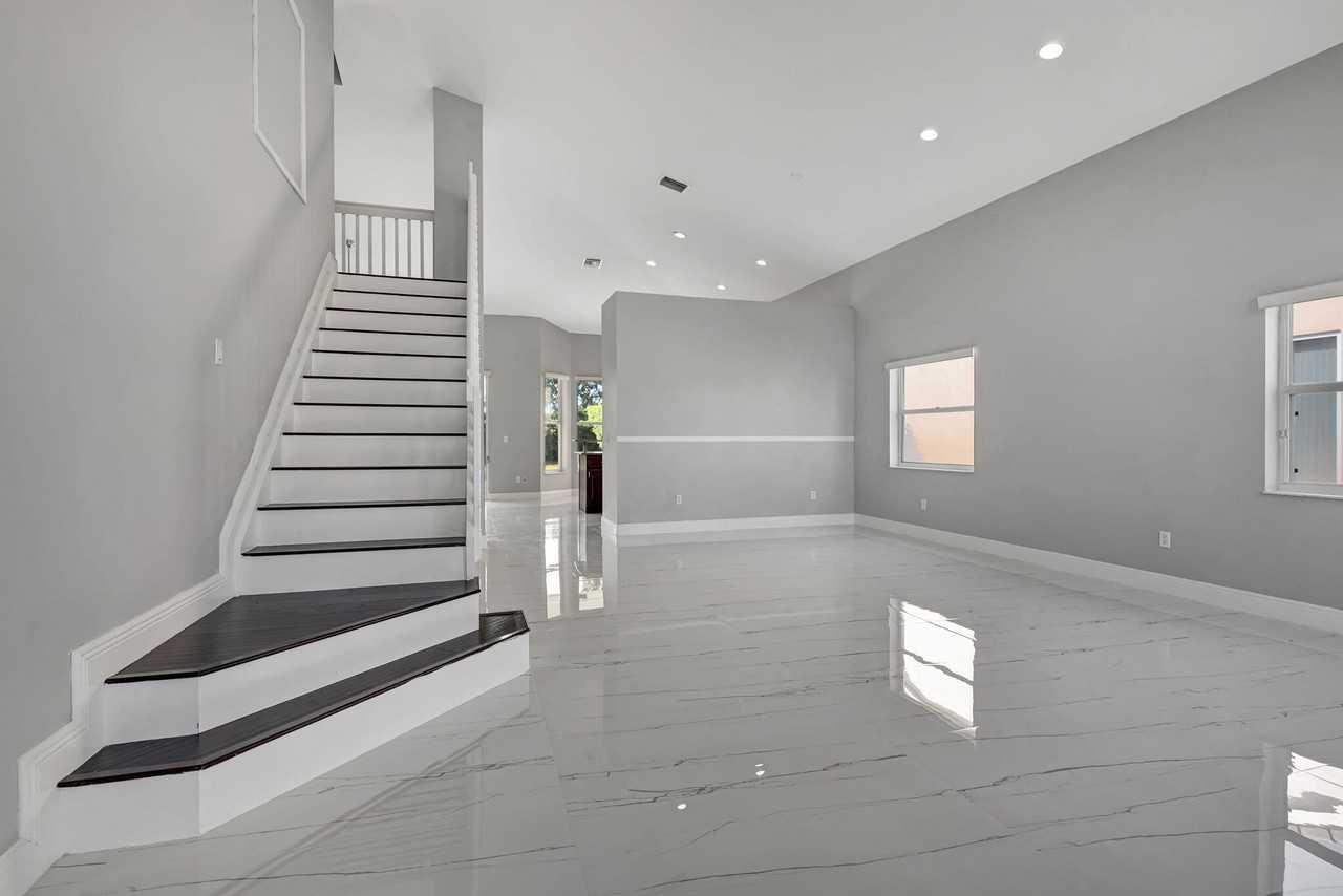 4190 Bahia Isle Cir - Photo 7 of 50