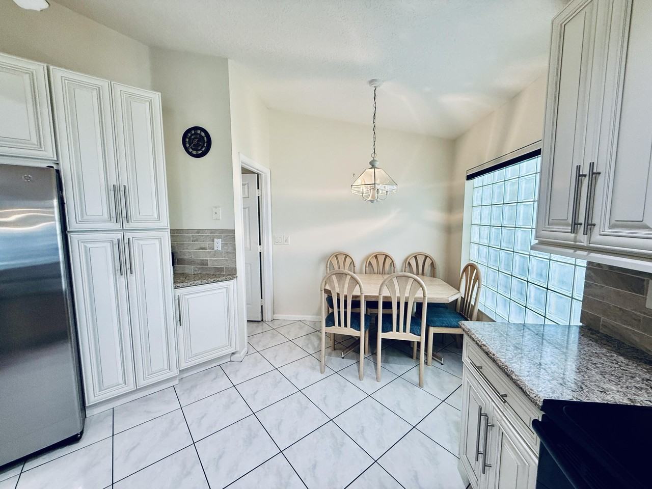 10921 Royal Caribbean Cir - Photo 6 of 24