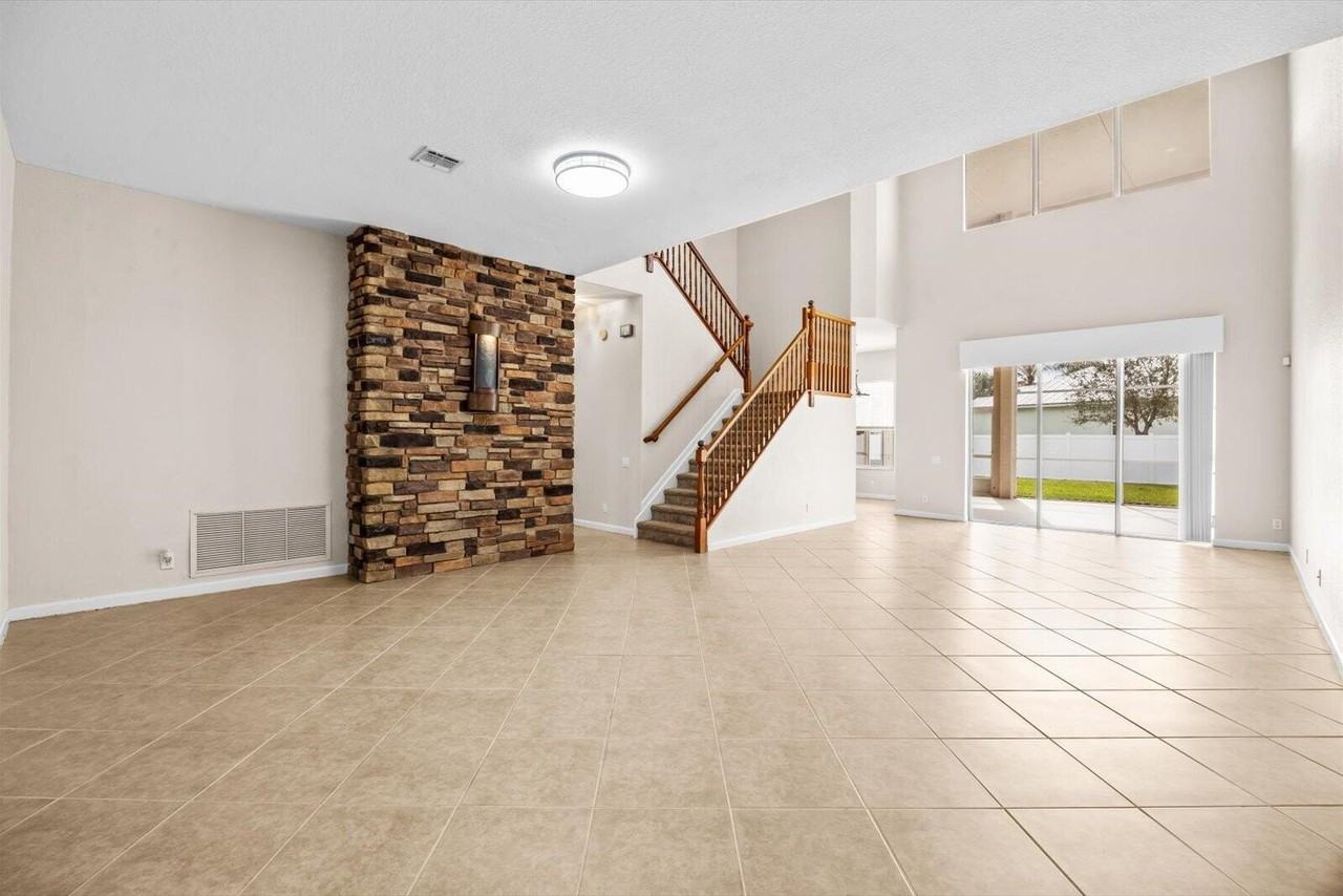 206 Nw Magnolia Lakes Blvd - Photo 5 of 50