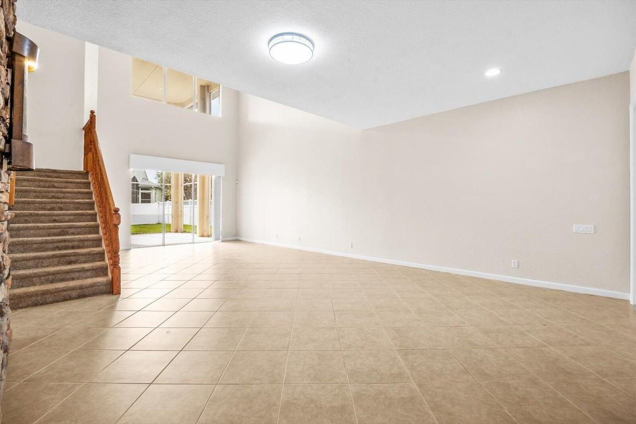 206 Nw Magnolia Lakes Blvd - Photo 6 of 50