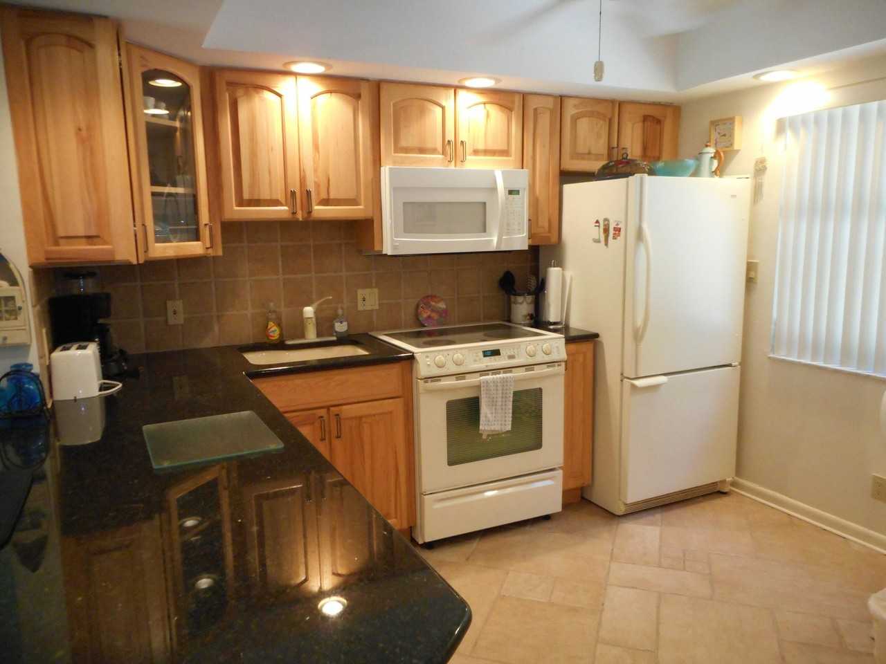 291 Mercury Cir #2 - Photo 2 of 14