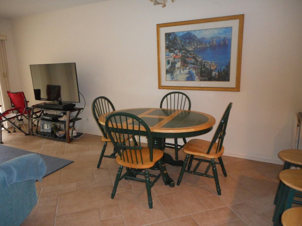 291 Mercury Cir #2 - Photo 4 of 14