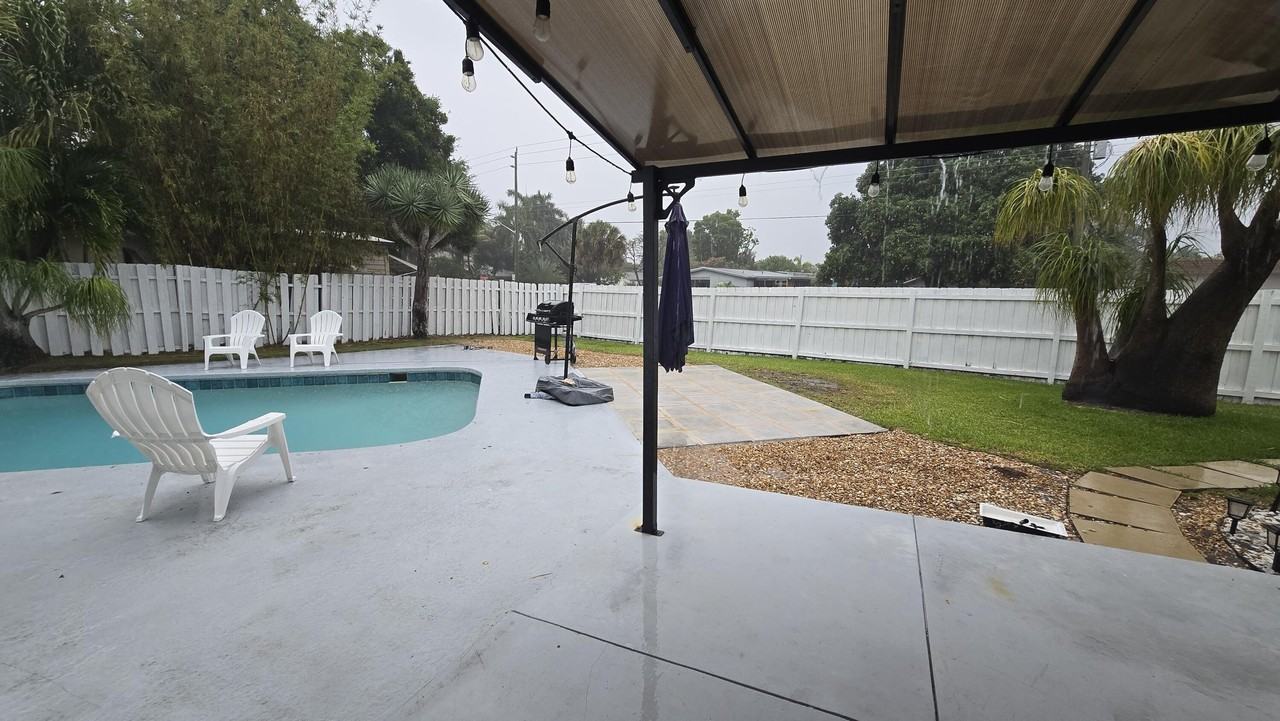 887 Duval St - Photo 3 of 15