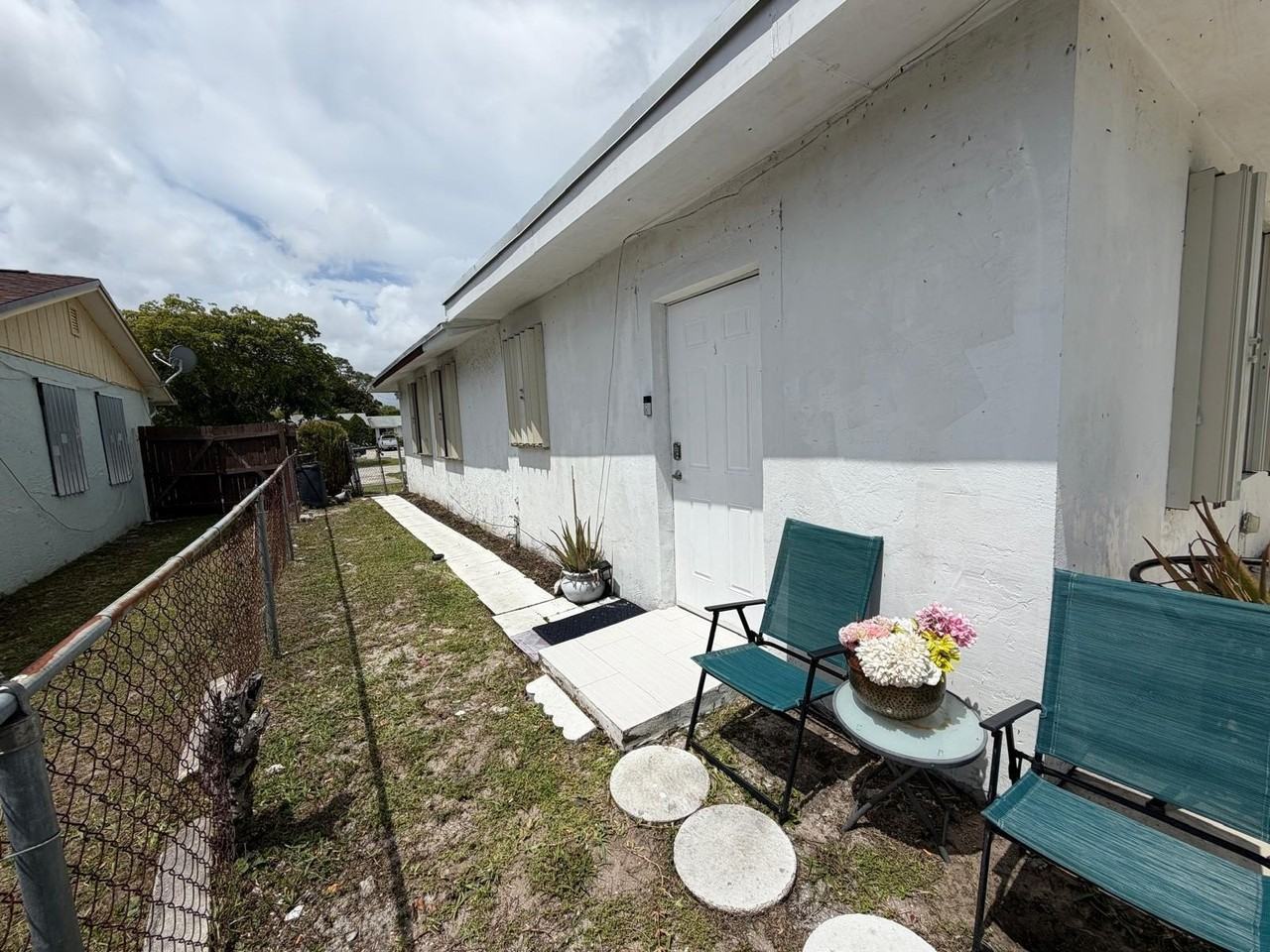 799 Ilene Rd E #A - Photo 2 of 7