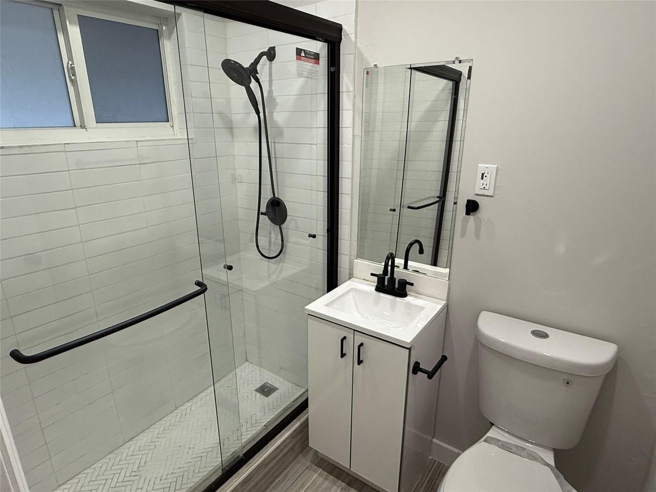 720 Ne 7th St #2A - Photo 4 of 22