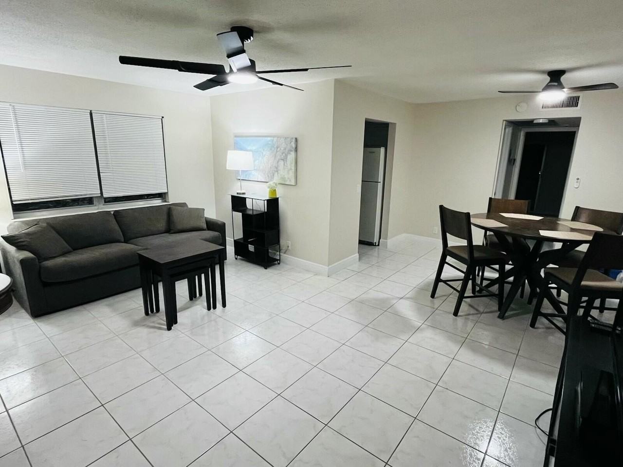 188 Cambridge H - Photo 6 of 32