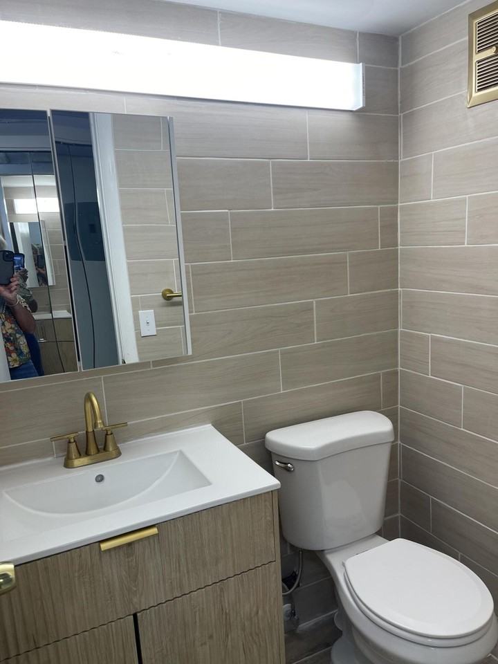 188 Cambridge H - Photo 2 of 32