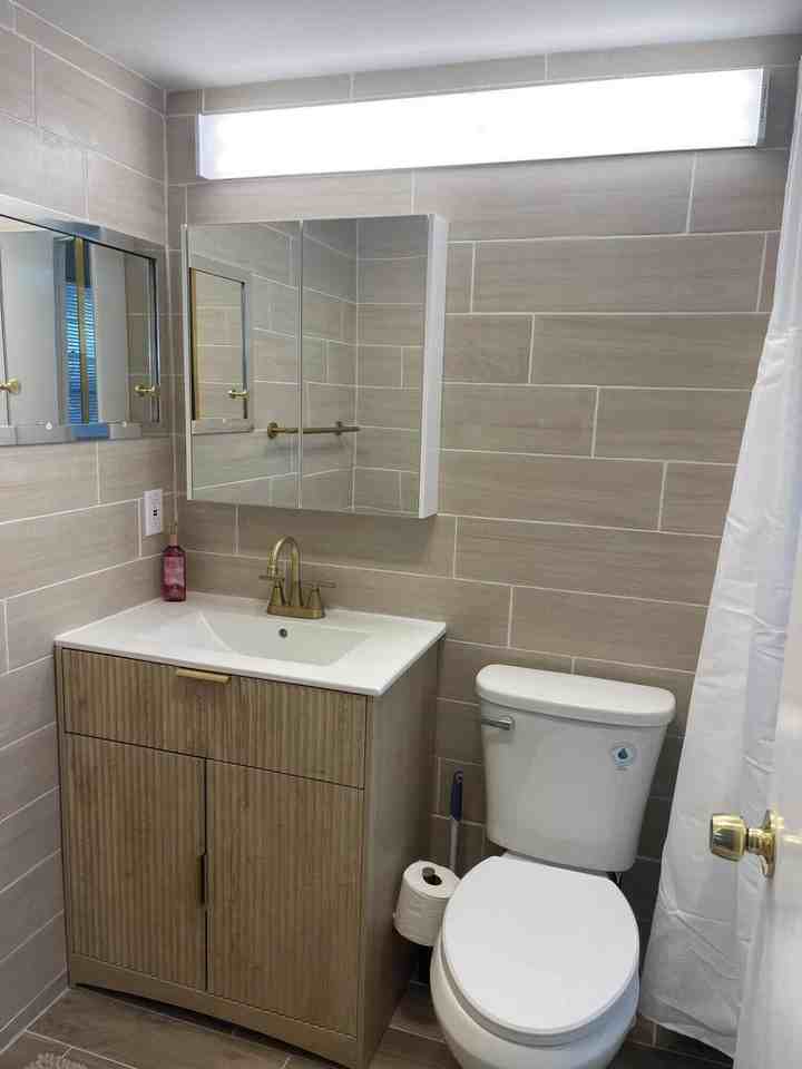 188 Cambridge H - Photo 3 of 32