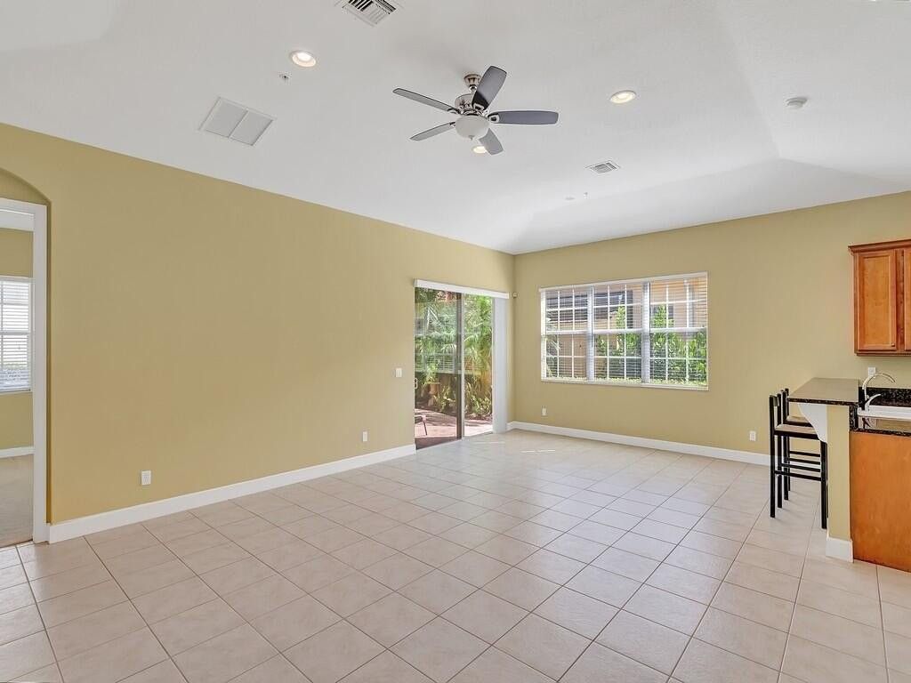 10091 Sw Dolce Rd - Photo 6 of 30