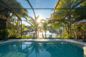 featured image of 3842 Sw Saint Lucie Ln