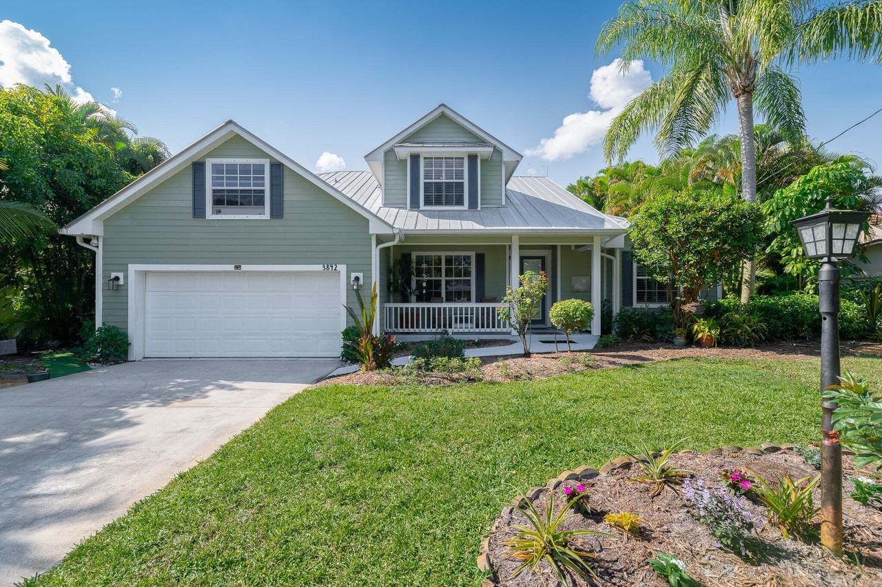 3842 Sw Saint Lucie Ln - Photo 2 of 47