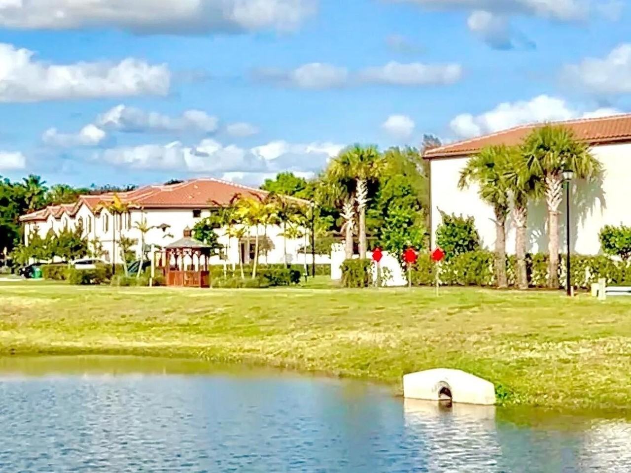3016 King Palm Way - Photo 5 of 21
