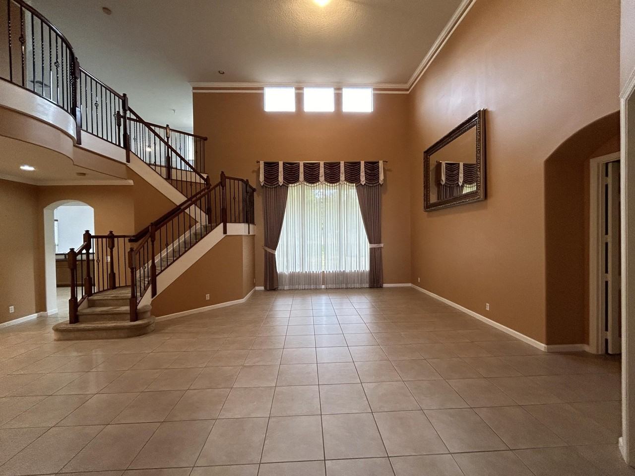 9249 Pineville Dr - Photo 5 of 39
