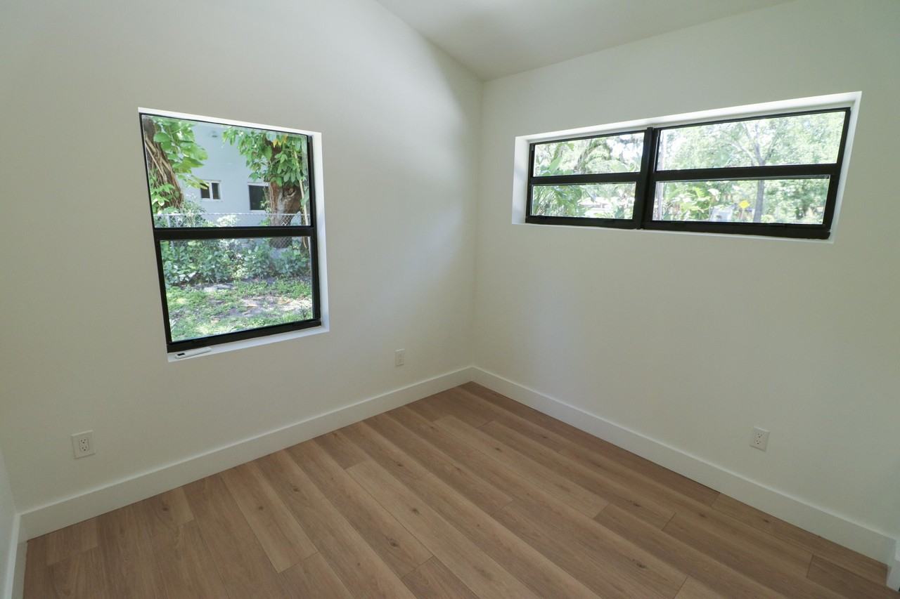 2101 Riverland Rd - Photo 7 of 37