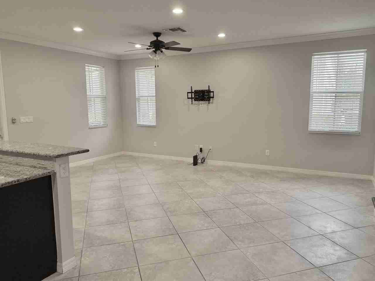 123 N K St #B - Photo 6 of 26