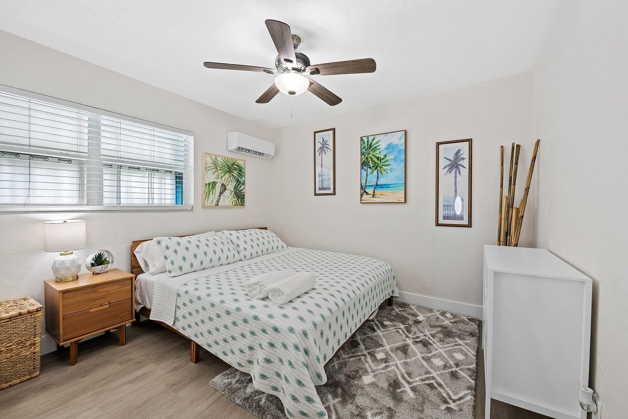 310 Ne 6th St #1 - Photo 4 of 14