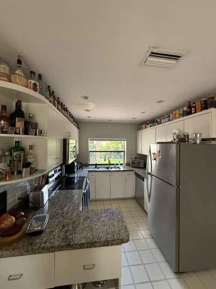 6125 Via Laguna Ln - Photo 5 of 15