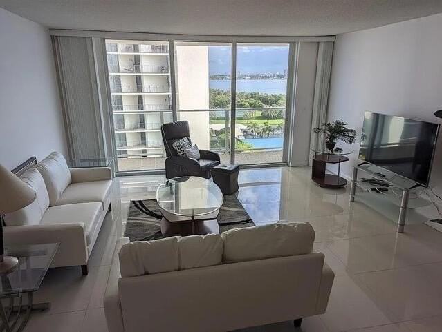 5440 N Ocean Dr #705 - Photo 6 of 25