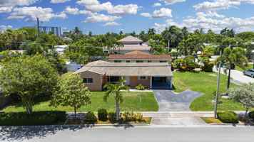 featured image of 4511 Seagrape Dr
